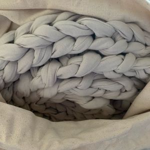 Bearaby Weighted Blanket